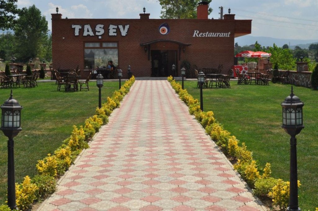 	 TAŞEV RESTAURANT